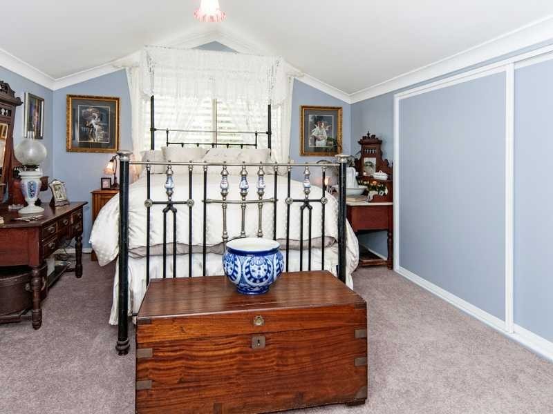 301 Fernvale Road, Fairney View QLD 4306