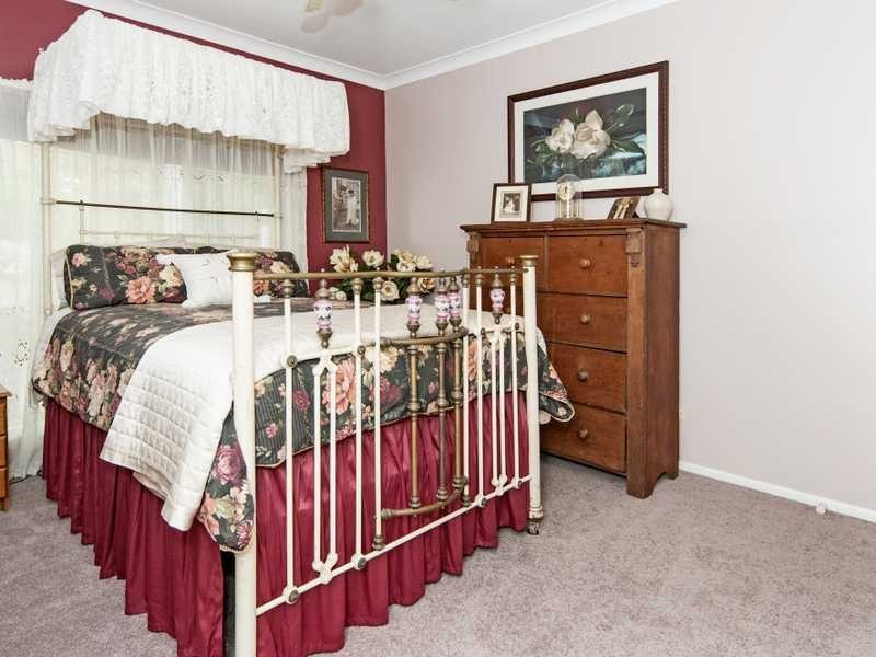 301 Fernvale Road, Fairney View QLD 4306