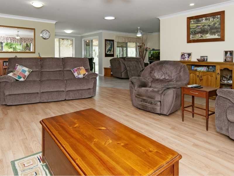 54 Elanora Way, Karalee QLD 4306