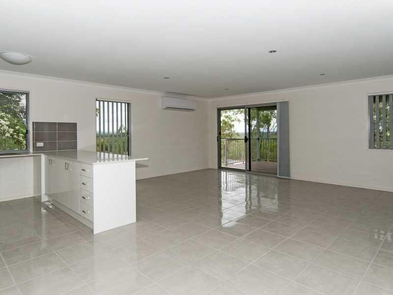 35 Friendship Place, Brassall QLD 4305