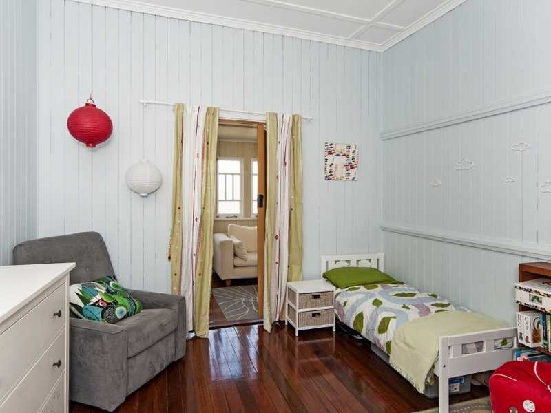 18 Watson Street, East Ipswich QLD 4305