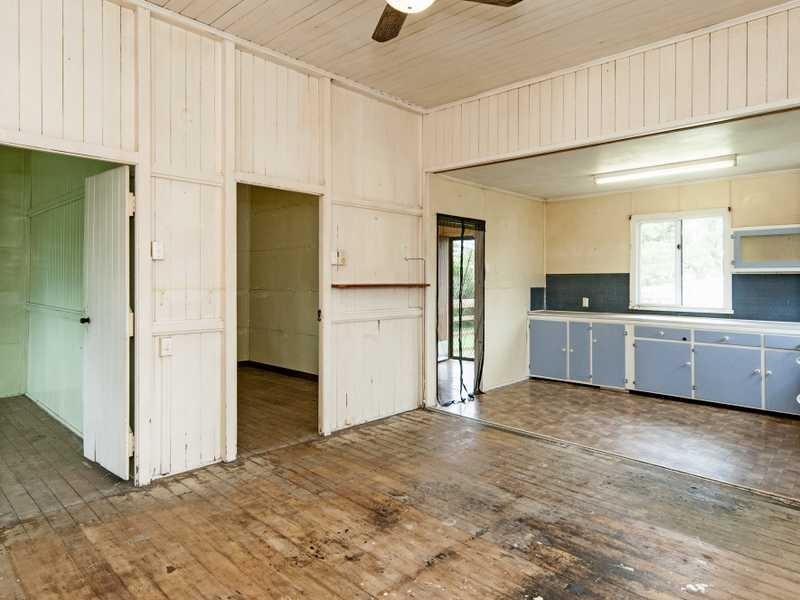 24 Sydney Street, Brassall QLD 4305