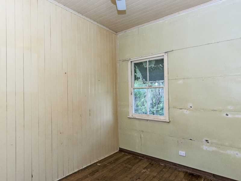 24 Sydney Street, Brassall QLD 4305