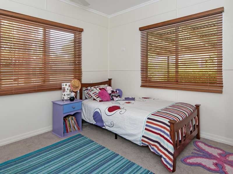 37 Vineyard Street, One Mile QLD 4305