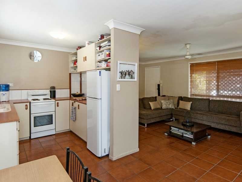 6 Midland Street, Yamanto QLD 4305