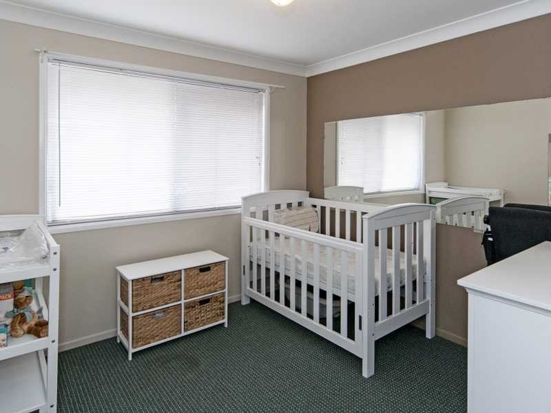 6 Midland Street, Yamanto QLD 4305