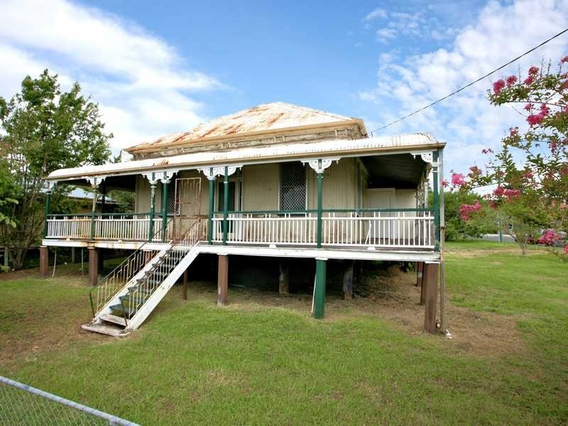 7 South Station Rd, Booval QLD 4304