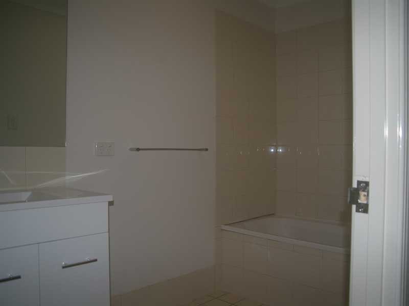 Unit/14/5 Spalding Crescent, Goodna QLD 4300