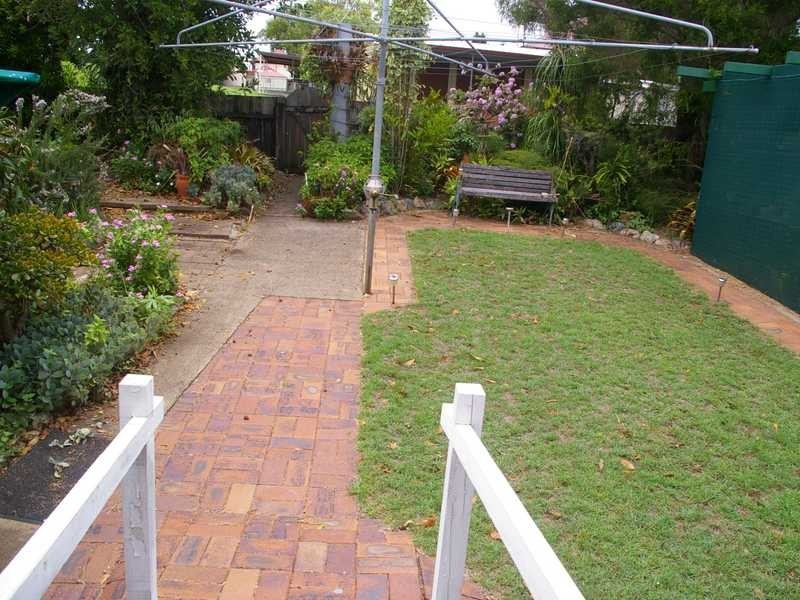 22 Pemberton Street, Booval QLD 4304