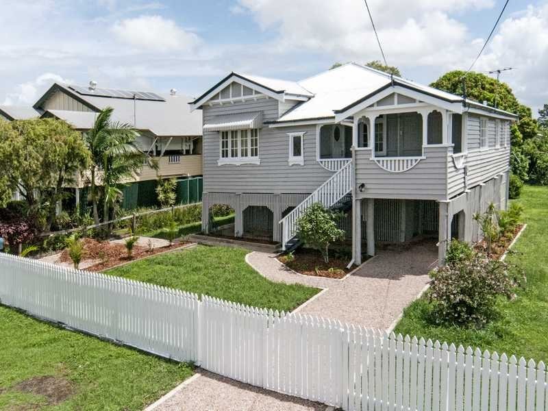 16 Fox Street, East Ipswich QLD 4305