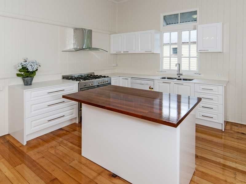 16 Fox Street, East Ipswich QLD 4305