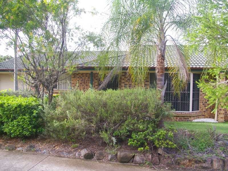 Unit/5/2 Elms Street, Bundamba QLD 4304