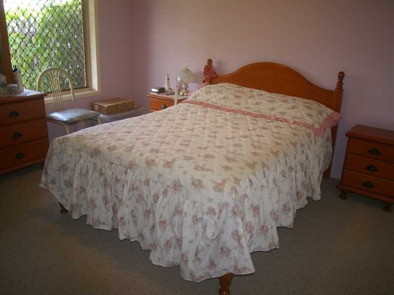 Unit/5/2 Elms Street, Bundamba QLD 4304