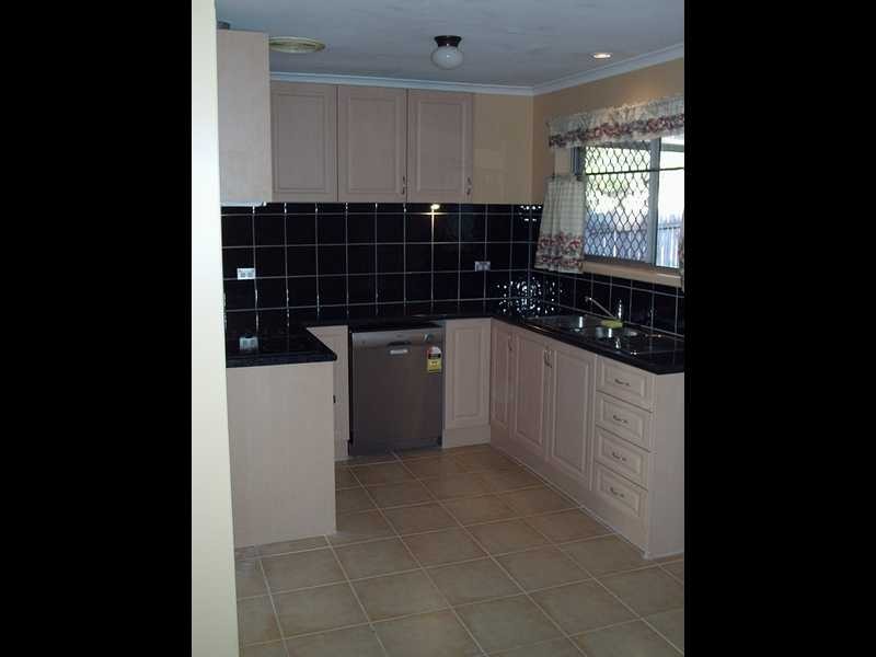 10 Beechwood Drive, Yamanto QLD 4305