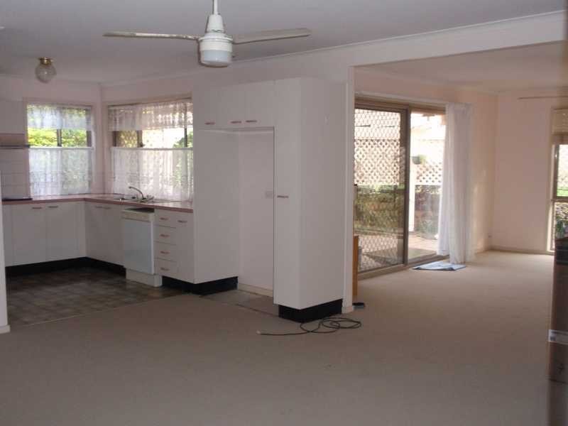 12 Aberdeen Street, Bundamba QLD 4304