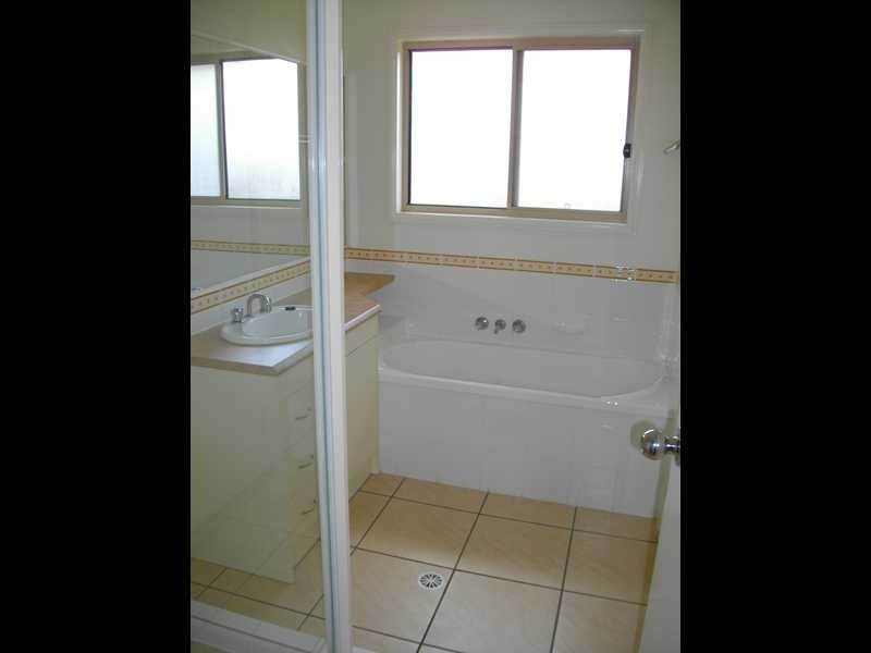 14 Sarah Place, Raceview QLD 4305