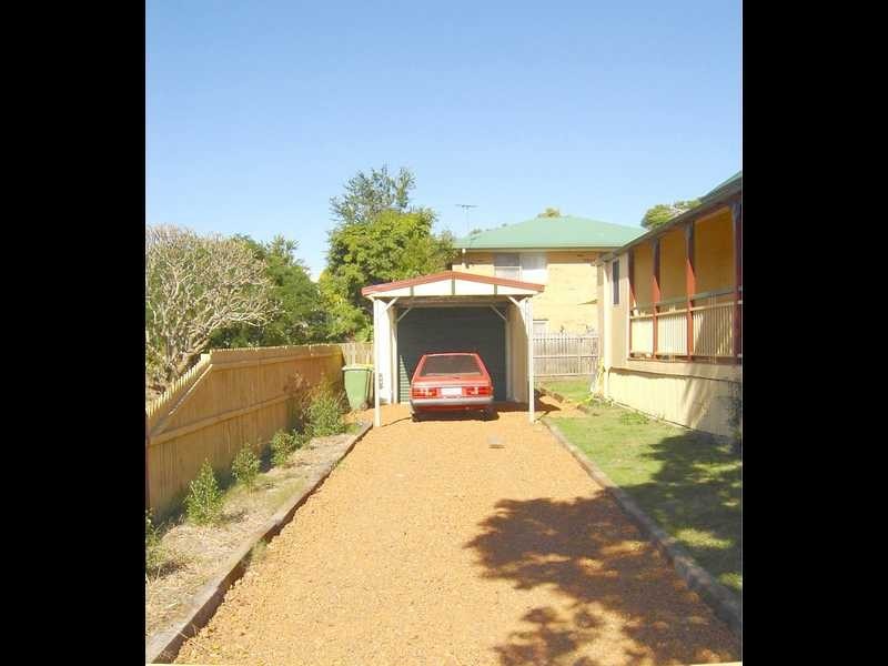 11 Sloman Street, Booval QLD 4304