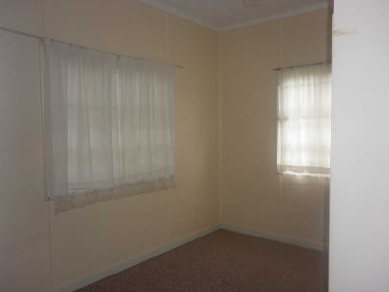 13 Saxelby Street, East Ipswich QLD 4305