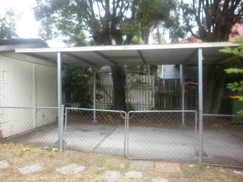 13 Saxelby Street, East Ipswich QLD 4305