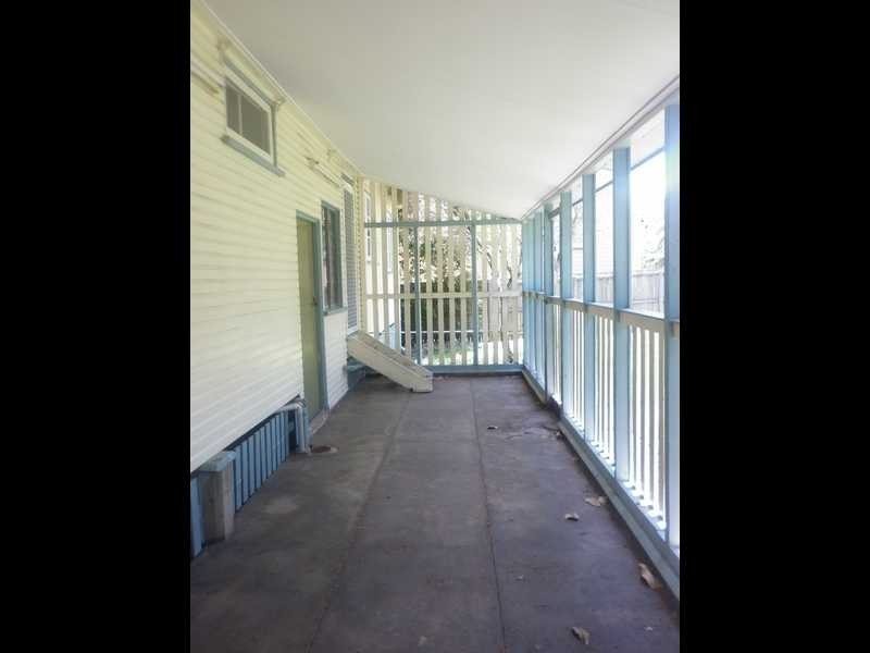 13 Saxelby Street, East Ipswich QLD 4305