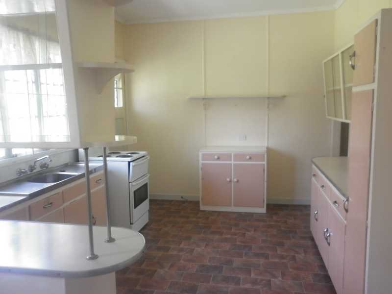 13 Saxelby Street, East Ipswich QLD 4305