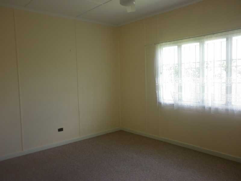 13 Saxelby Street, East Ipswich QLD 4305