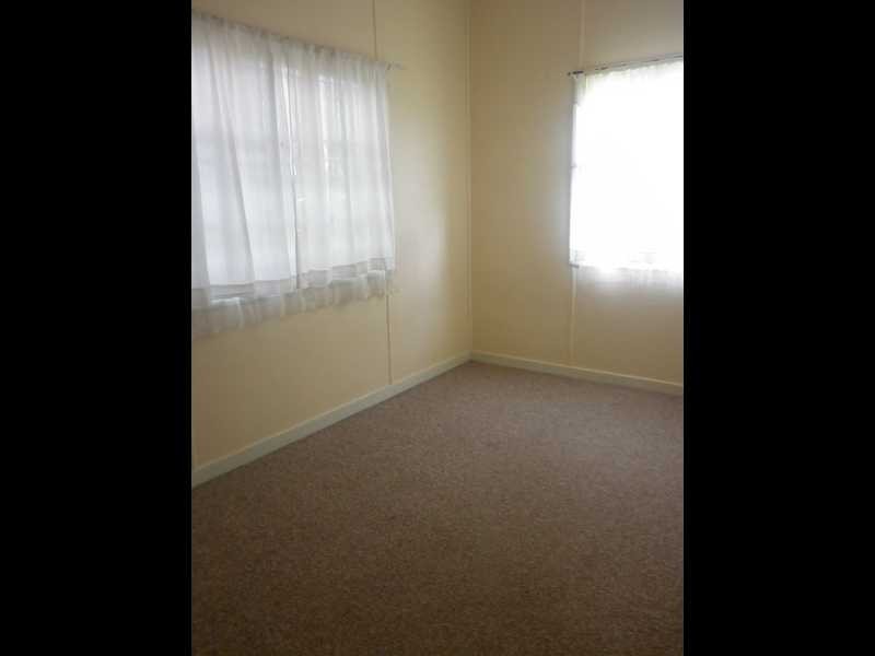 13 Saxelby Street, East Ipswich QLD 4305