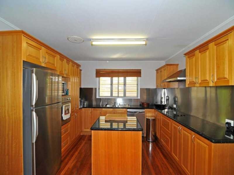 20 Turner Street, Eastern Heights QLD 4305
