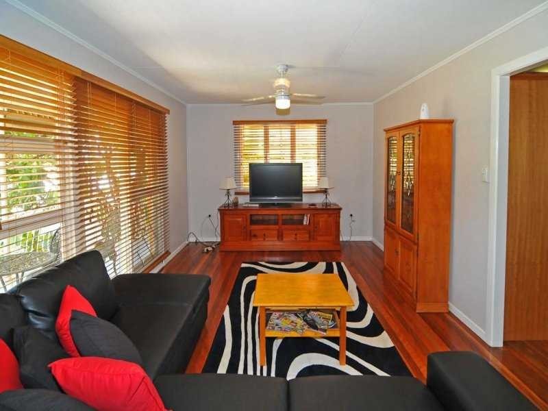 20 Turner Street, Eastern Heights QLD 4305