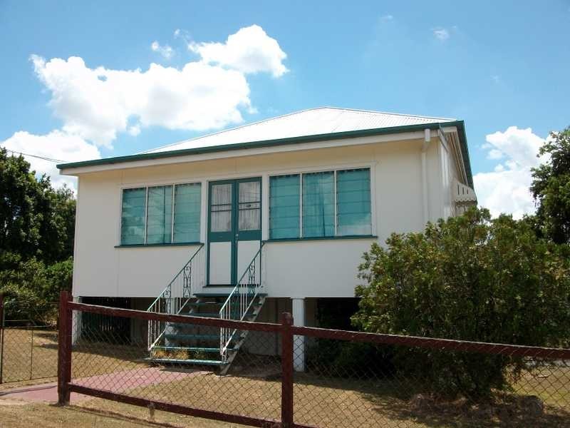 5 Lobley Street, Ipswich QLD 4305