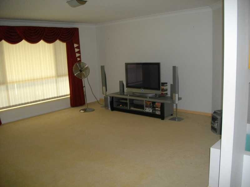 232 Edward Street, Raceview QLD 4305