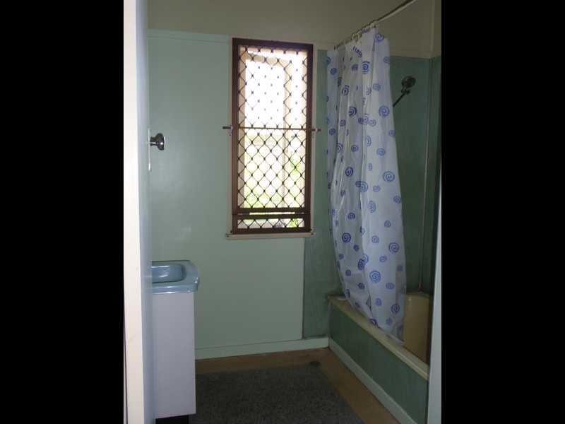 7 George Lane, Newtown QLD 4305