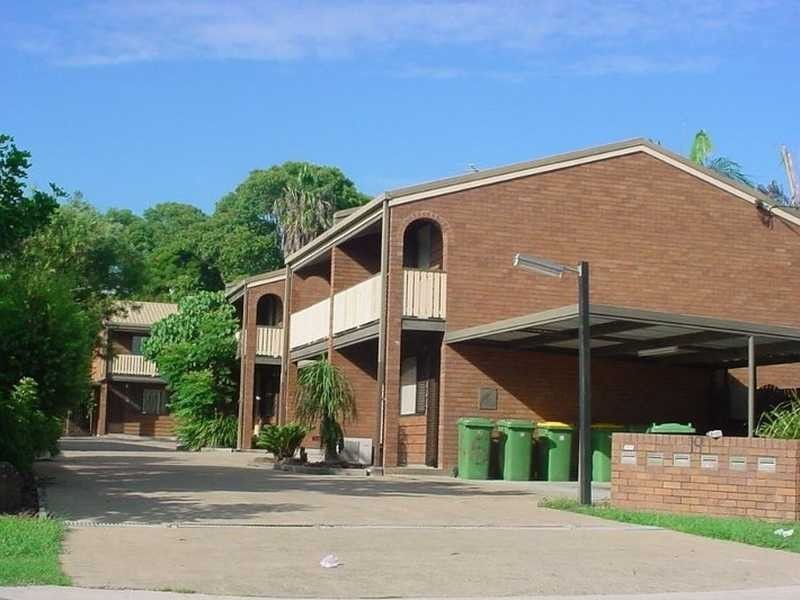 1/19 Clifton Street, Booval QLD 4304