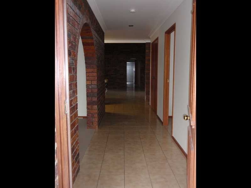 49 Windle Road, Brassall QLD 4305