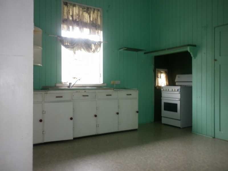 16 Fox Street, Newtown QLD 4305