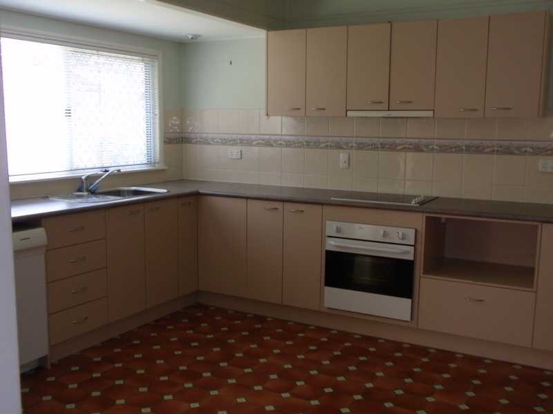 38a Clifton Street, Booval QLD 4304