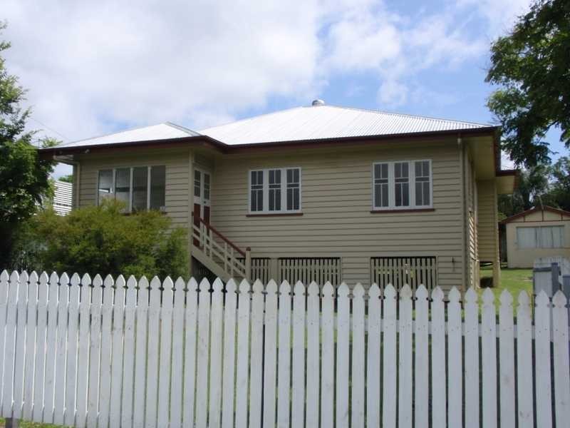 38a Clifton Street, Booval QLD 4304