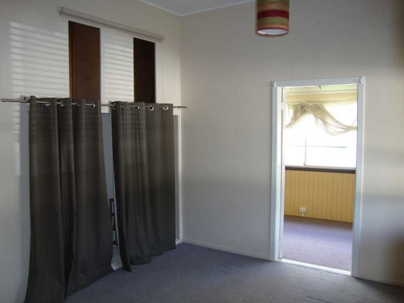 102 Downs Street, North Ipswich QLD 4305