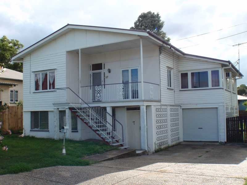17 Walsh Street, Newtown QLD 4305