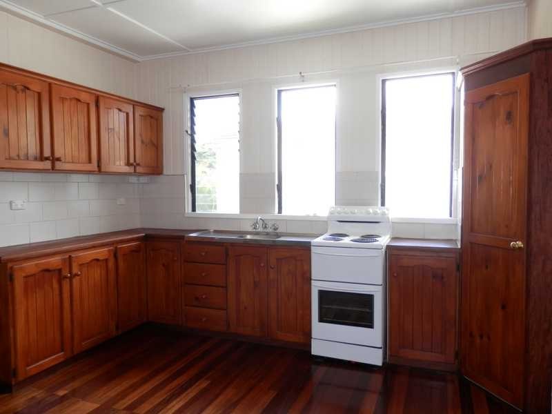 14 Cramb Street, Eastern Heights QLD 4305