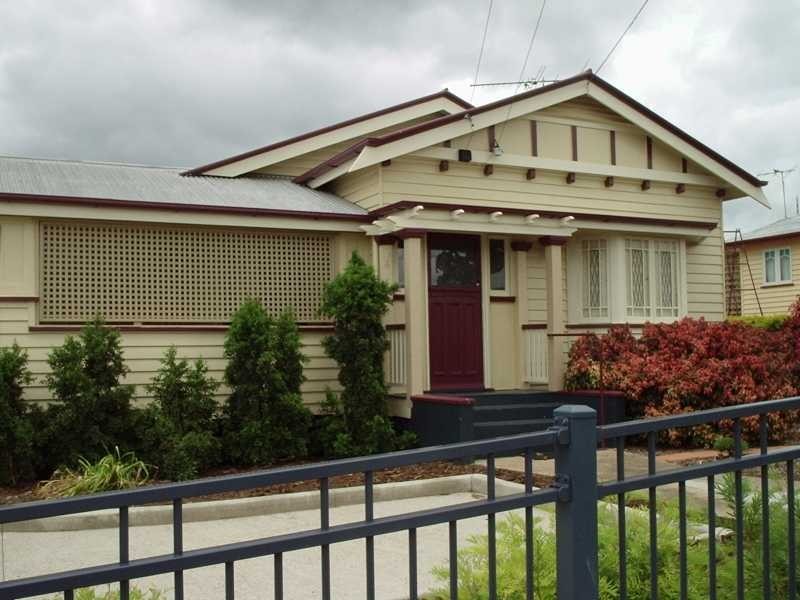 10 Cothill Road, Booval QLD 4304