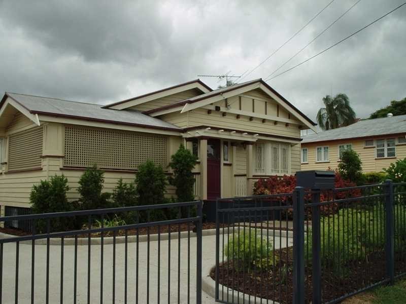 10 Cothill Road, Booval QLD 4304