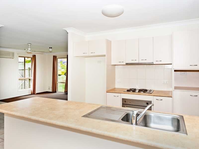 8 Glengary Lane, Raceview QLD 4305