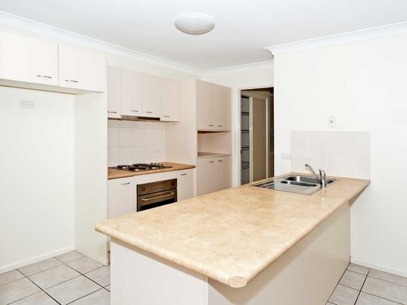 8 Glengary Lane, Raceview QLD 4305