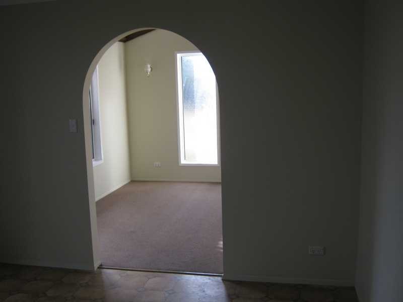 35 Selwyn Street, North Booval QLD 4304