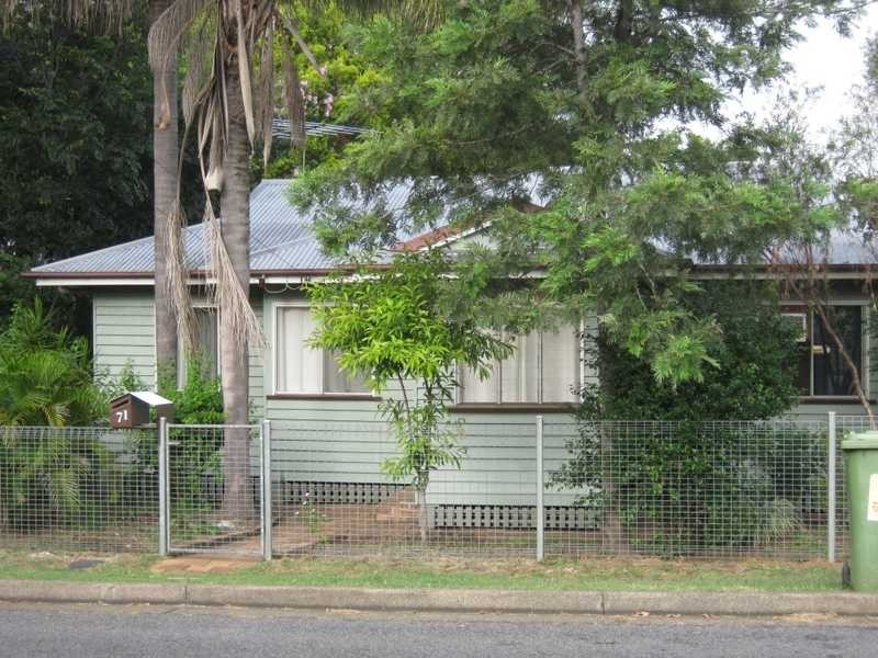 71 Bergin Street, North Booval QLD 4304