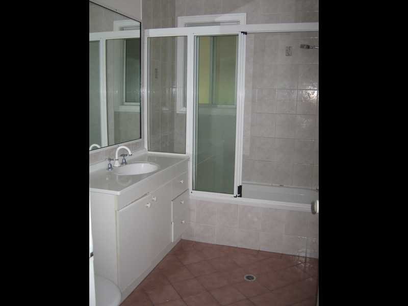 71 Bergin Street, North Booval QLD 4304