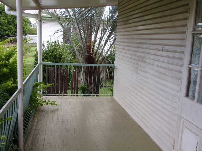 20 Jellicoe Street, Brassall QLD 4305