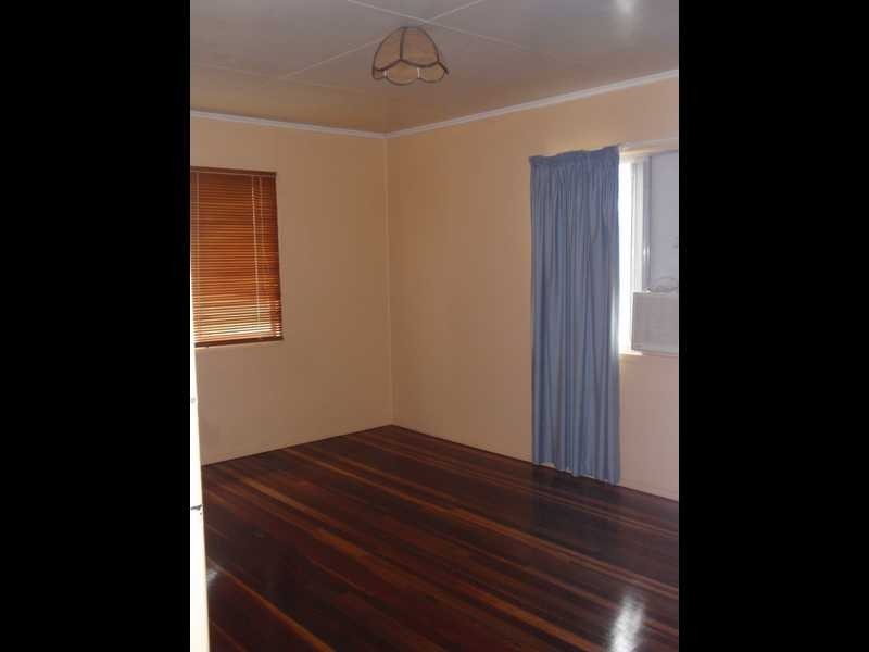 20 Jellicoe Street, Brassall QLD 4305