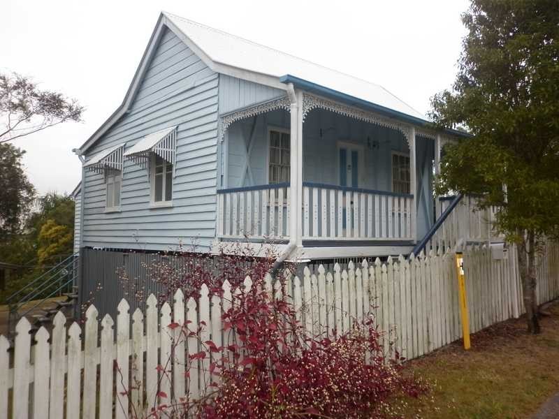 21 Hill Street, North Ipswich QLD 4305